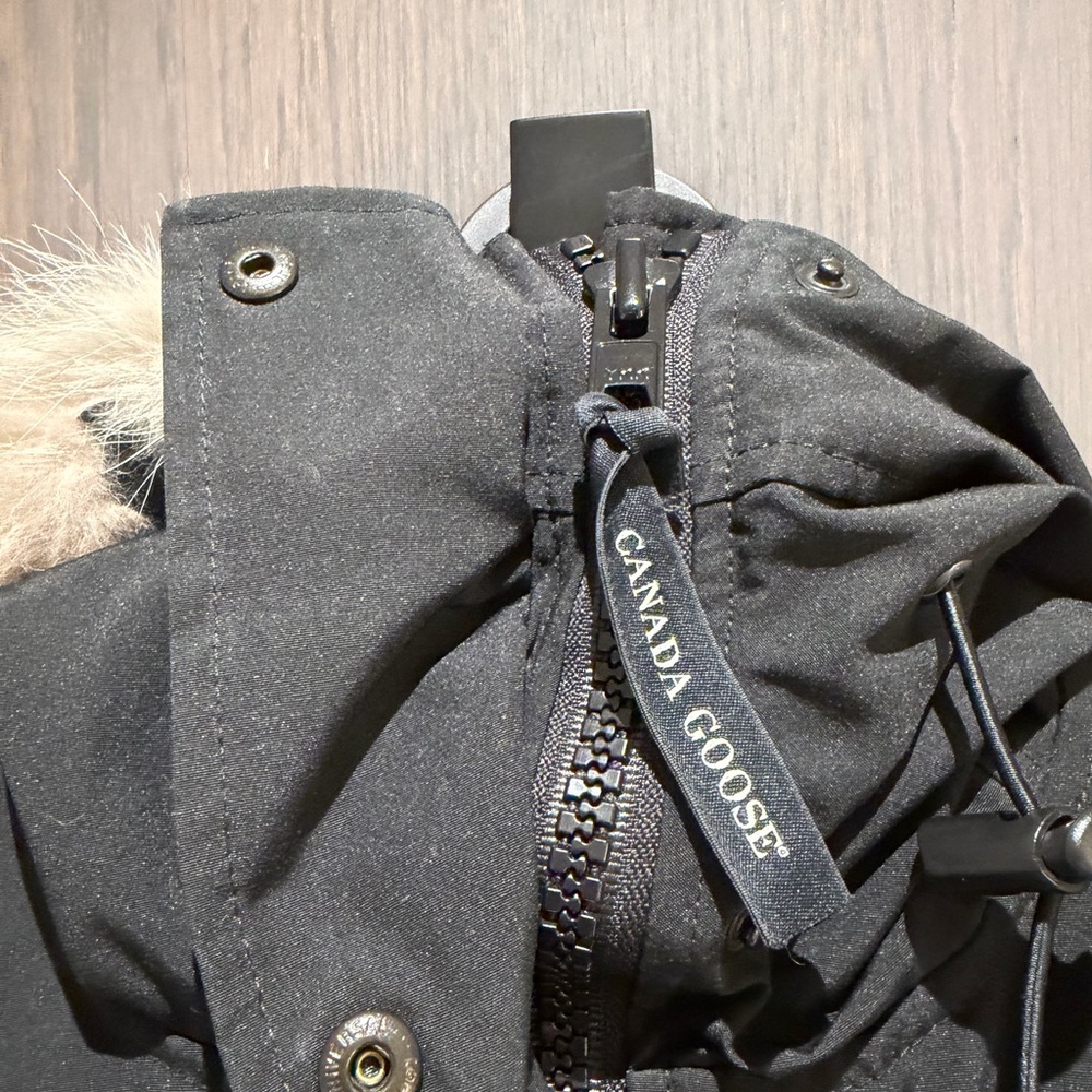 Canada Goose Shelburne Parka Heritage Fur - Picture 5 of 13